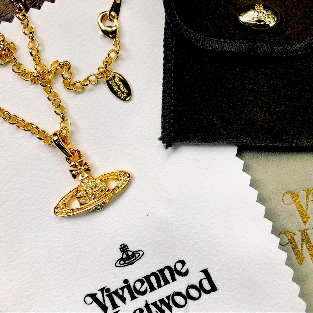 Vivienne Westwood orbit necklace